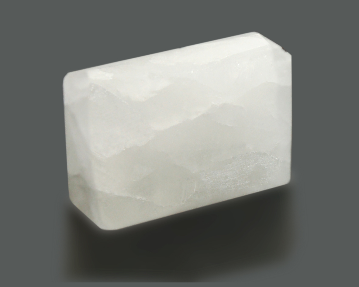 After stone. Алунит минерал. Квасцовый камень/алунит. Алунит Muehle. Алунит минерал необработанный.